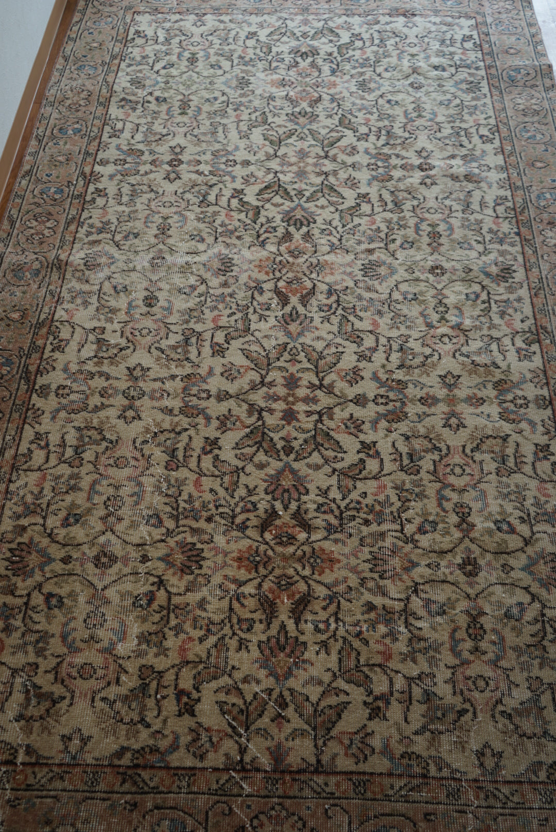 Türkiye Old Isparta Pink Beige Floral 1960年代 273 × 160 cm No.TR25381