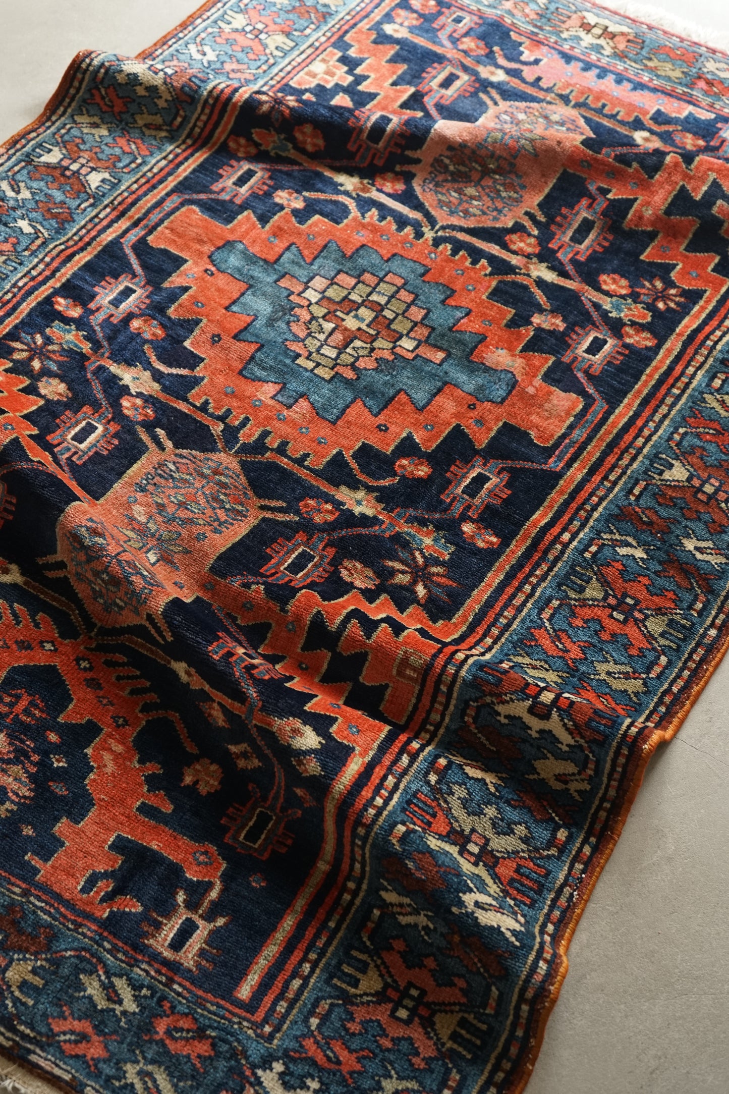 店頭販売 IRAN ANTIQUE BAKHTIARI 1820-1840年代 151 × 101 cm