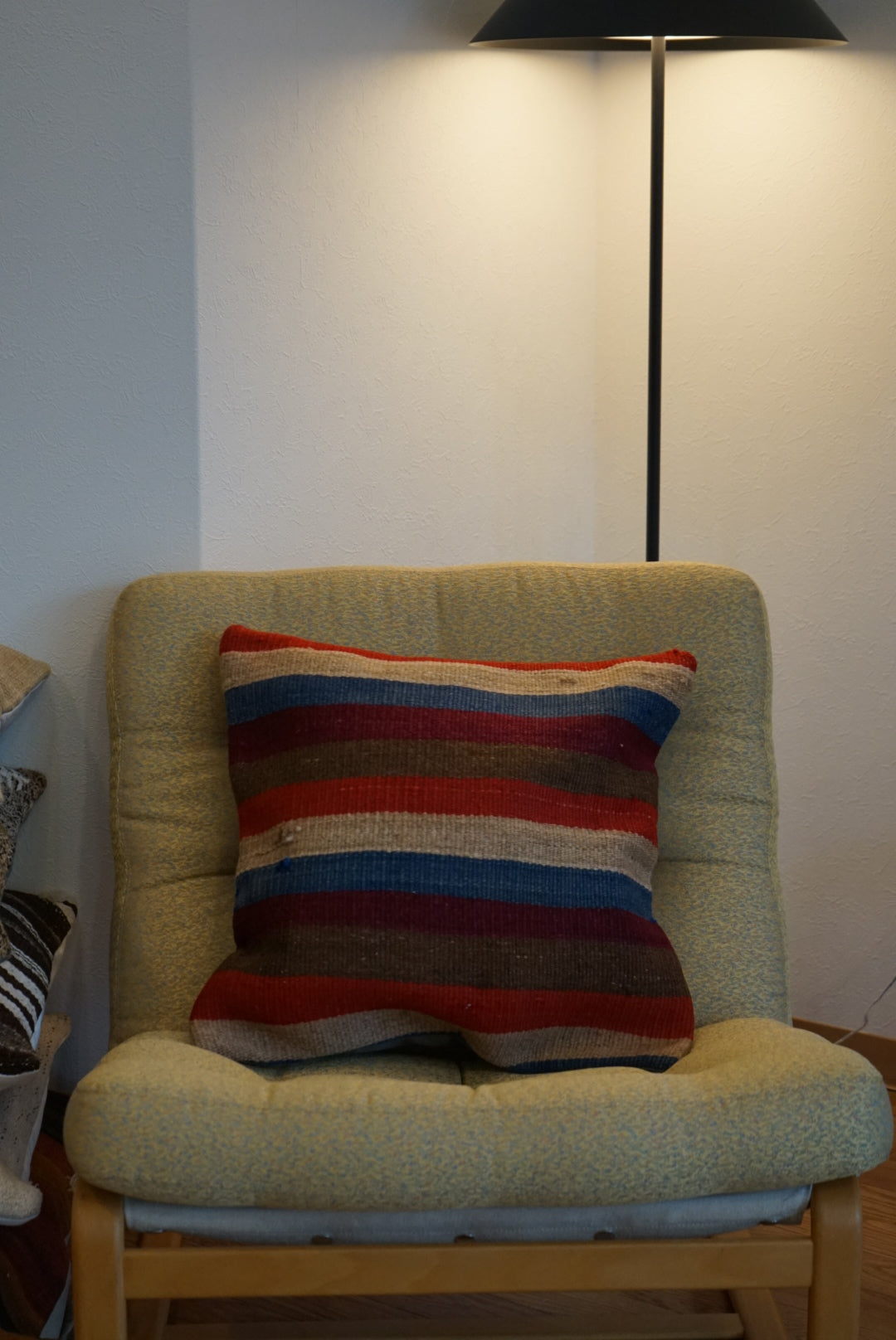Türkiye Old Kilim Cushion Cover Mix Color Stripe Design 44 × 45 cm No.TR25566 / 送料無料・羊毛手織りキリム