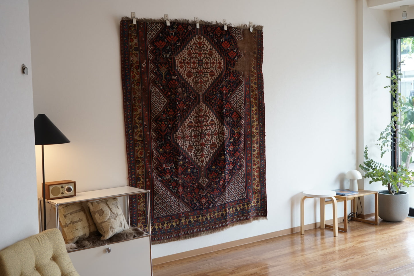 店頭販売 IRAN ANTIQUE SHIRAZ KHAMSEH BAHARLO 1820-1840年代 191 × 155 cm