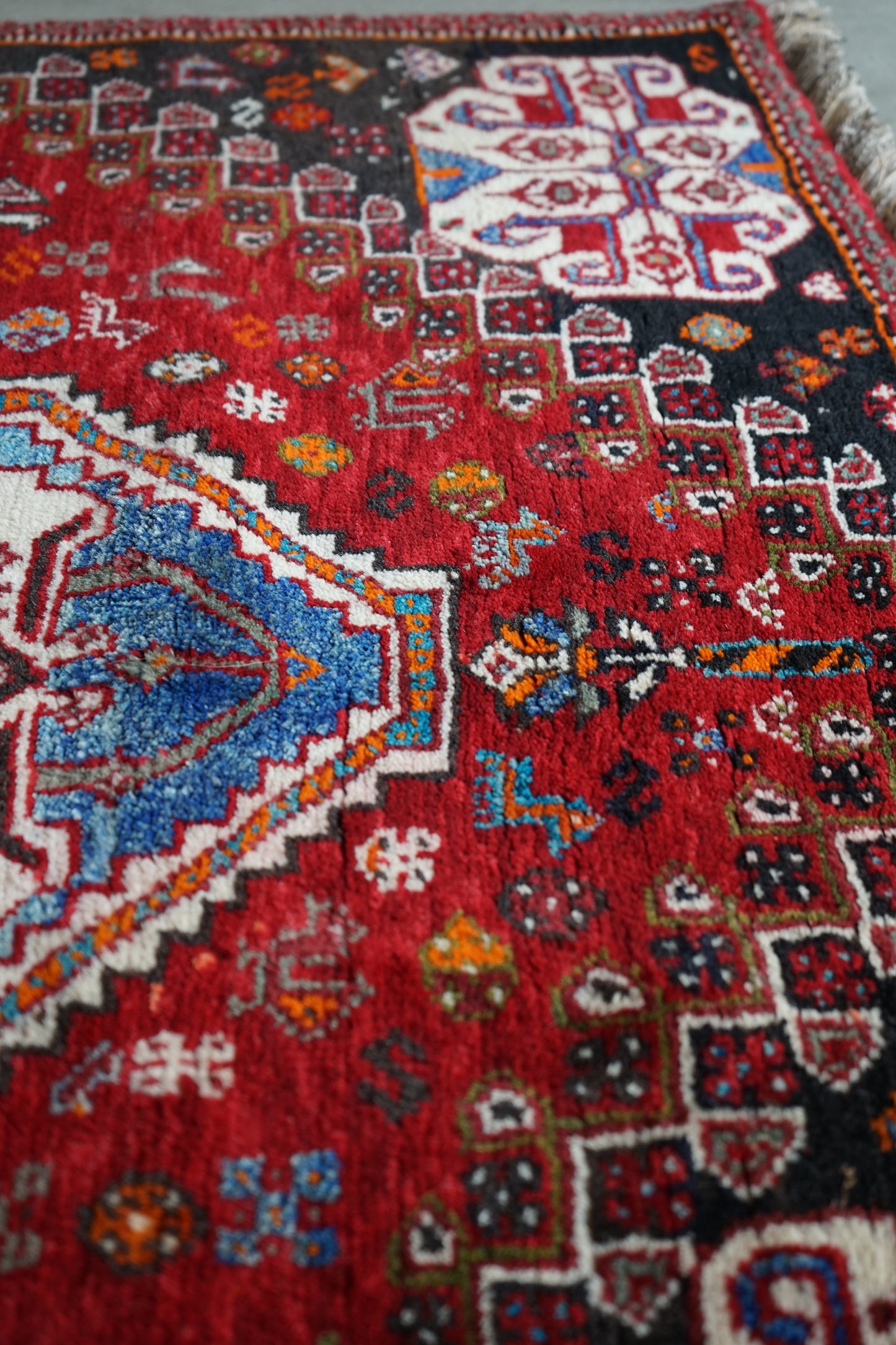 IRAN OLD SHIRAZ QASHQAI 1970年代 195 × 112 cm / 6'4" × 3'6" ft