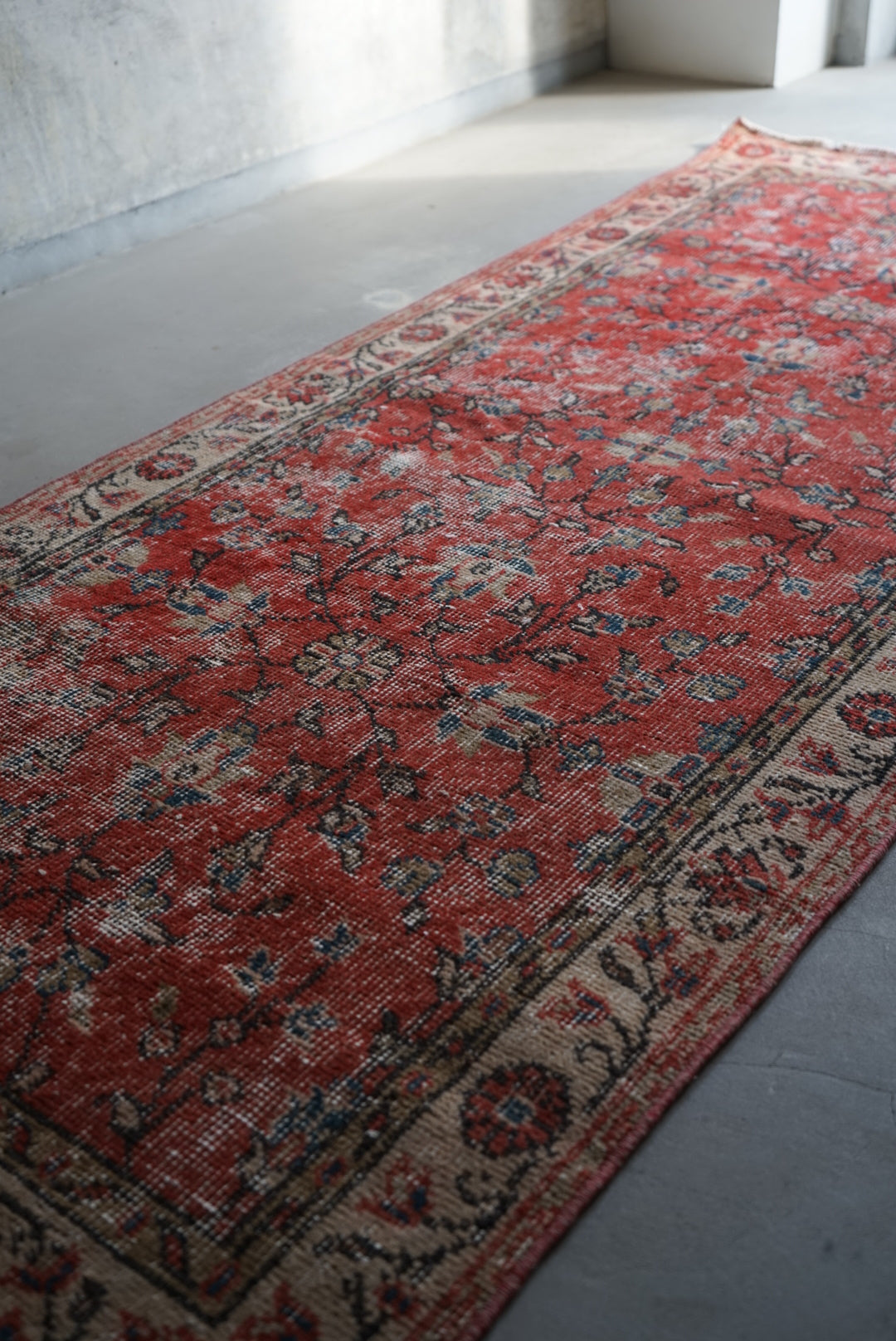 Türkiye Old Isparta Floral Red Runner 1970年代 199 × 89 cm No.TR25257