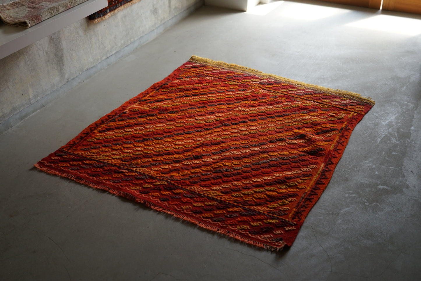 Türkiye Old Konya Jajim Orange 1960年代 121 × 109 cm No.TR25158