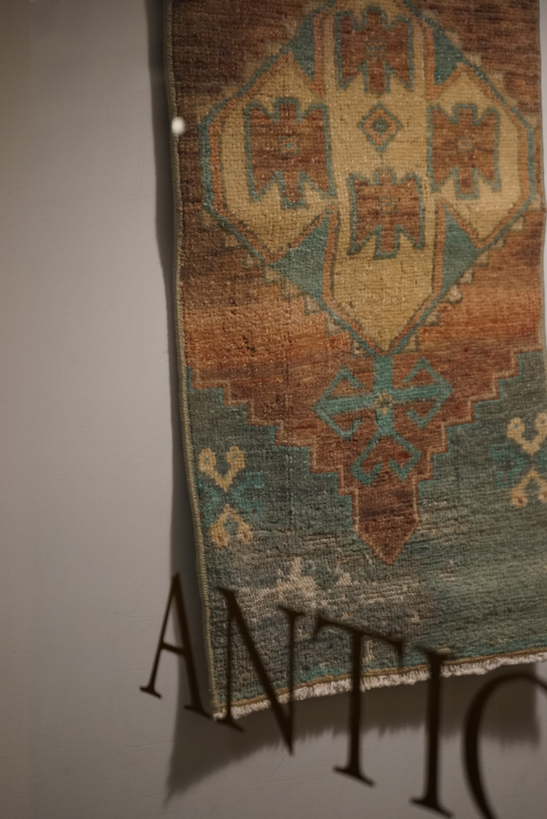 Türkiye Old Oushak Beige Blue Small size 1970年代 80 × 40 cm No.TR25243