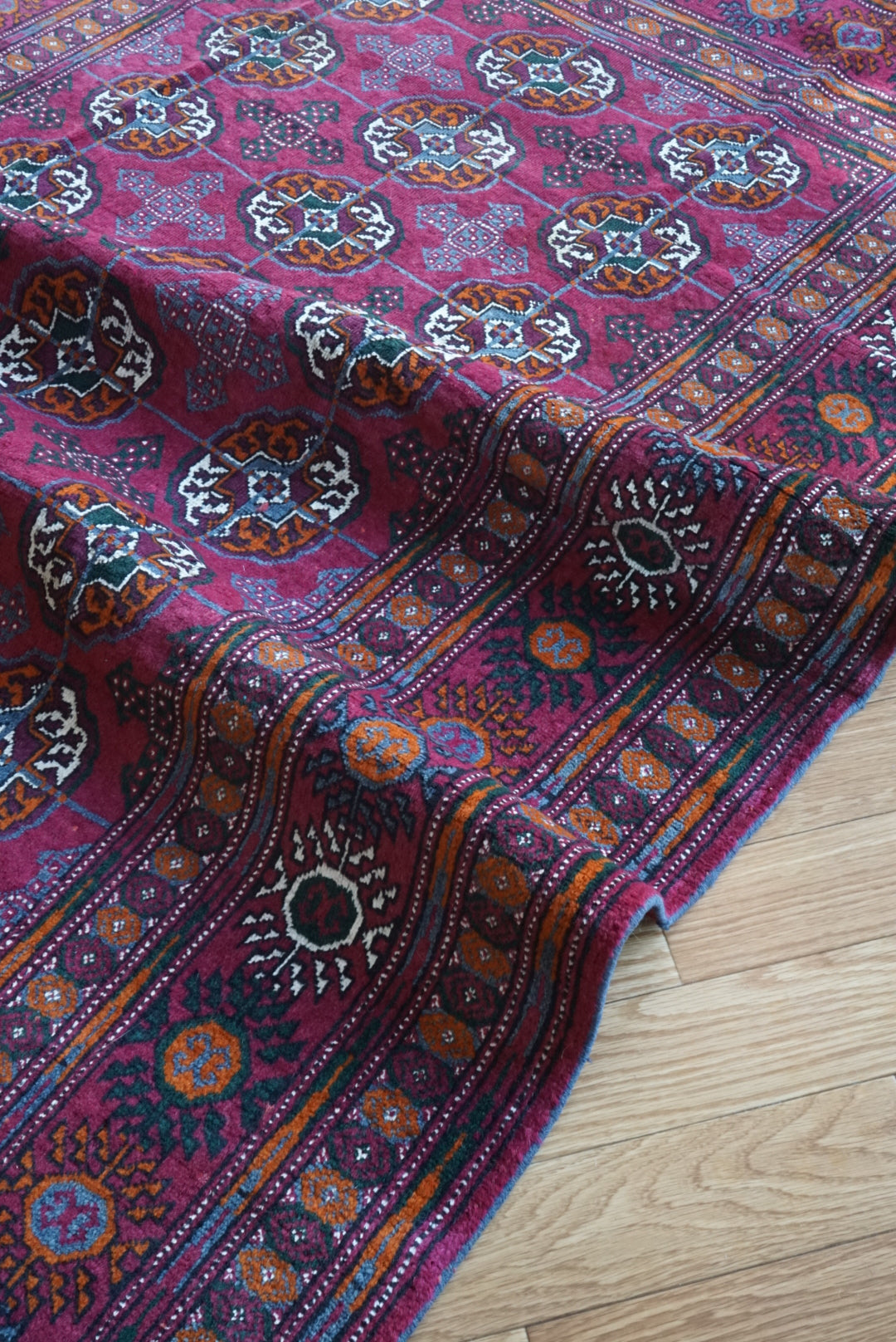 店頭販売 Afghanistan Old Turkmen Cassis 1970年代 210 × 123.5 cm  No.AF2537 / 国内送料無料・羊毛手織り絨毯
