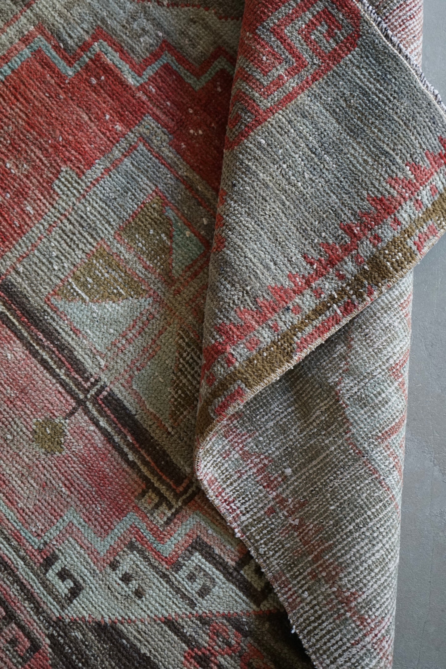 TURKEY VINTAGE SMALL RUG ANATORIA 114 × 94 cm No.TR25186