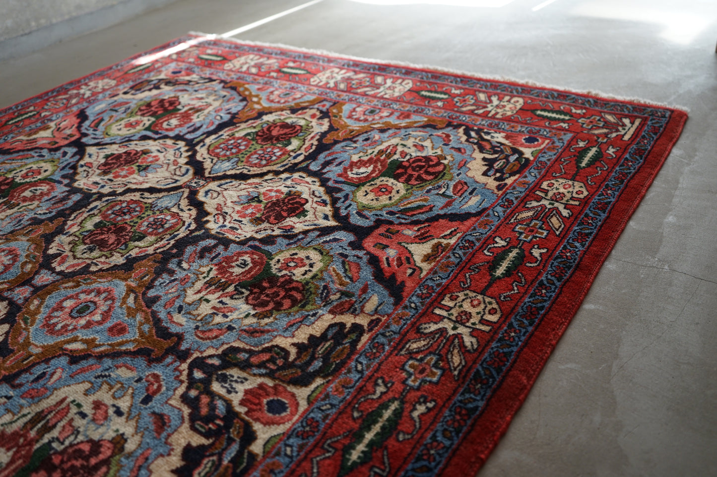 IRAN ANTIQUE BIJAR SANANDAJI MILZA ALI 1920年代 150 × 127 cm