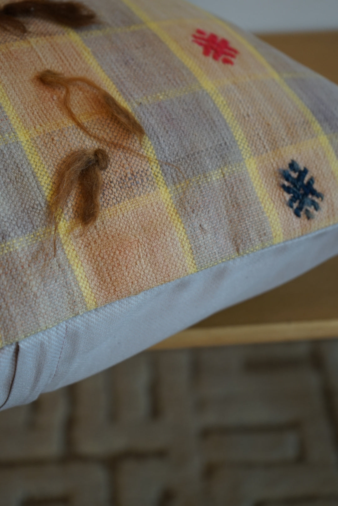 Türkiye Old Kilim Cushion Cover Pastel Fancy 45 × 45 cm No.TR25572 / 送料無料・羊毛手織りキリム