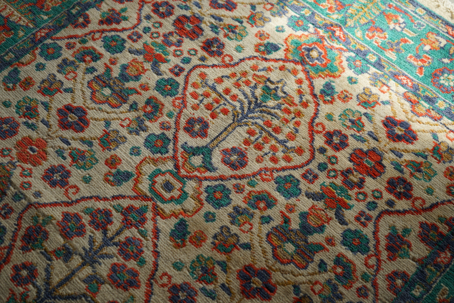 ORIGINAL IRAN BAKHTIARI 190 × 140 cm