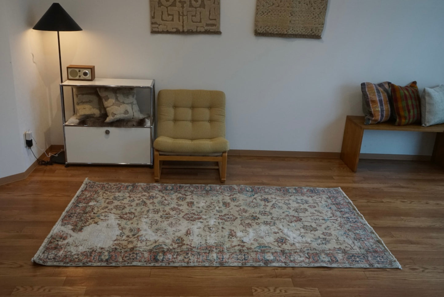 Türkiye Old Isparta Ancient Beige Floral 1970年代 214 × 114.5 cm No.TR25436