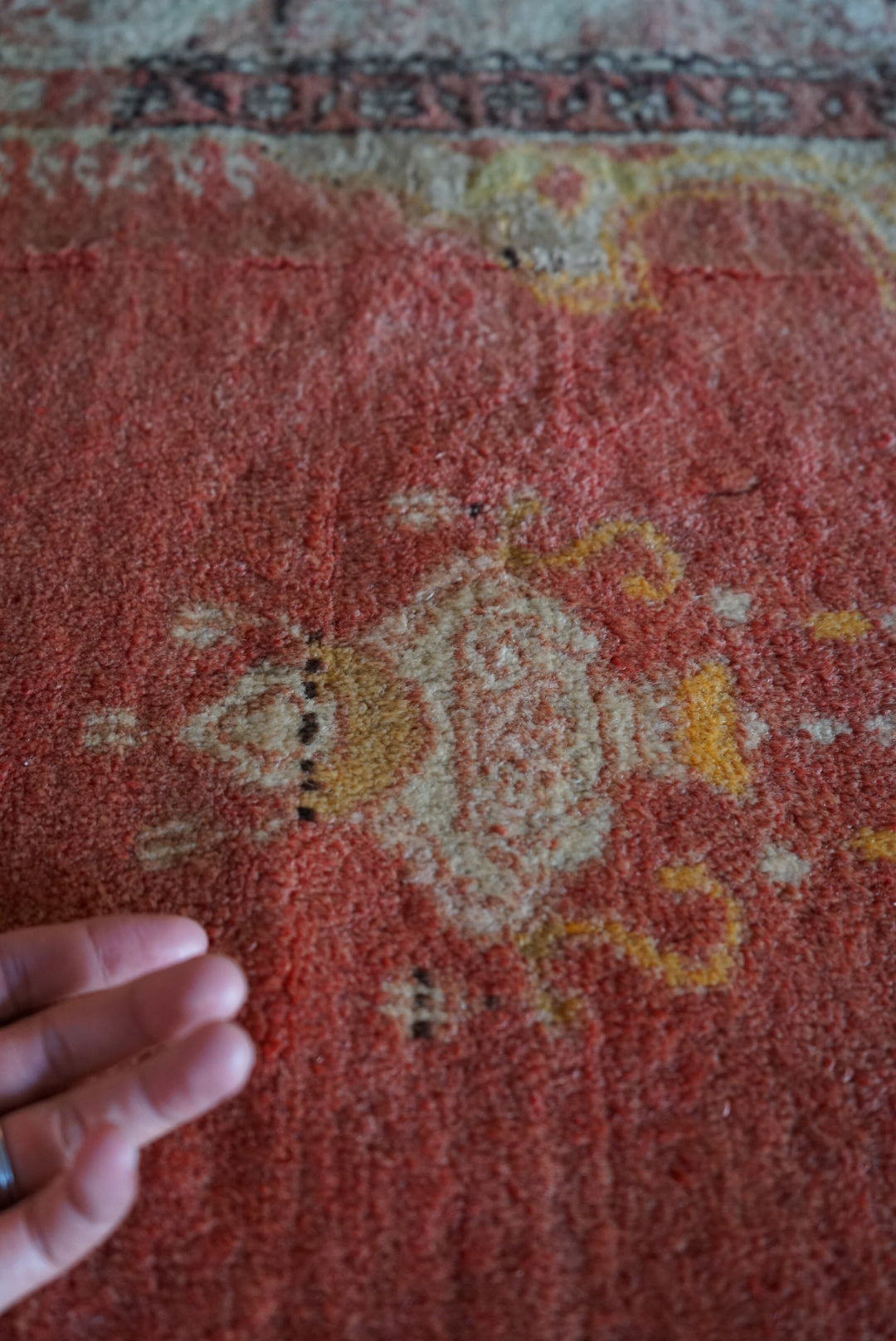 Tribal rug Türkiye Old Kayseri Prayer 1980年代 165 × 112 cm No.TR25535 / 国内送料無料・羊毛手織り絨毯