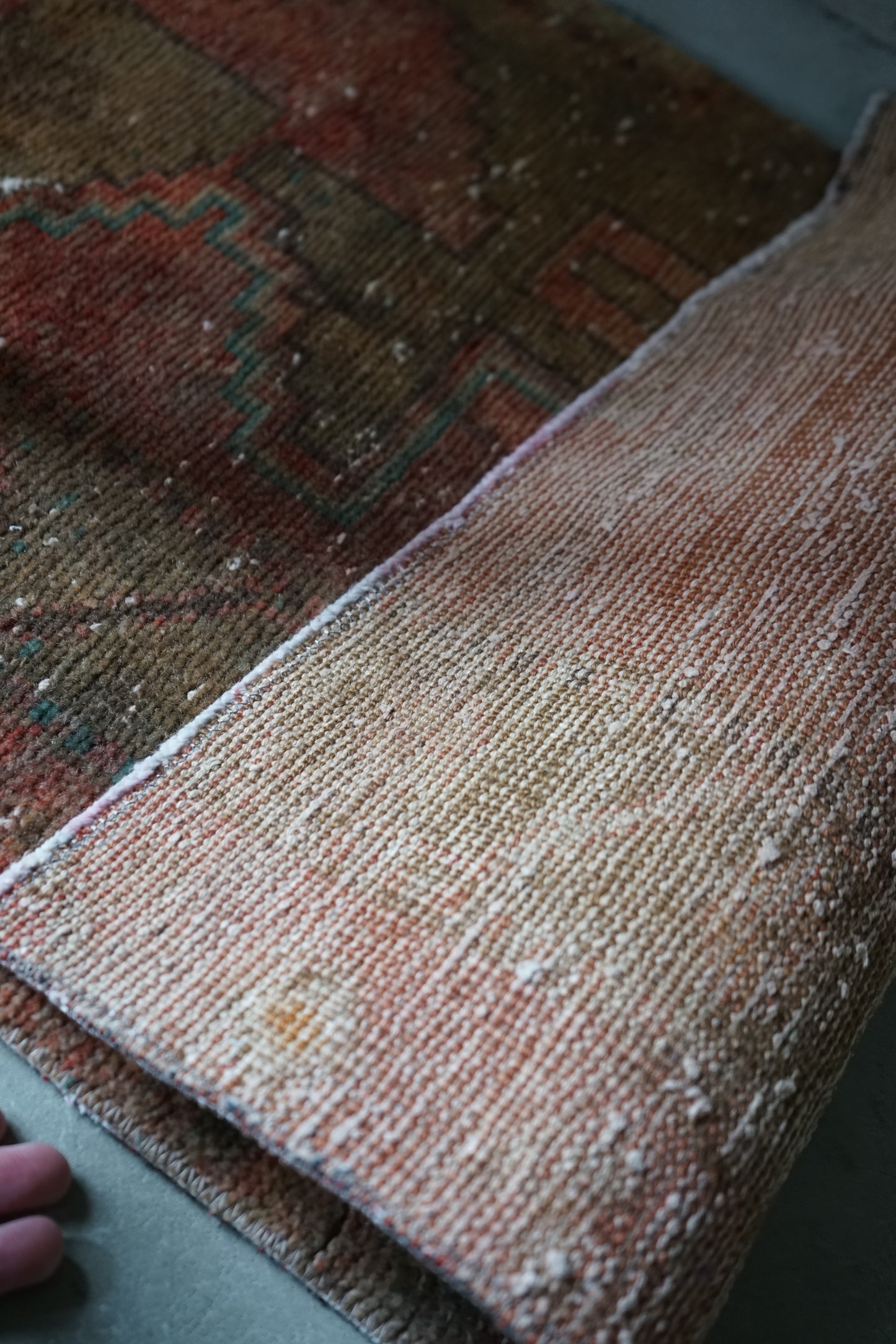 TURKEY OLD ISPARTA RUNNER 1970年代 132 × 51.5 cm No.TR25203