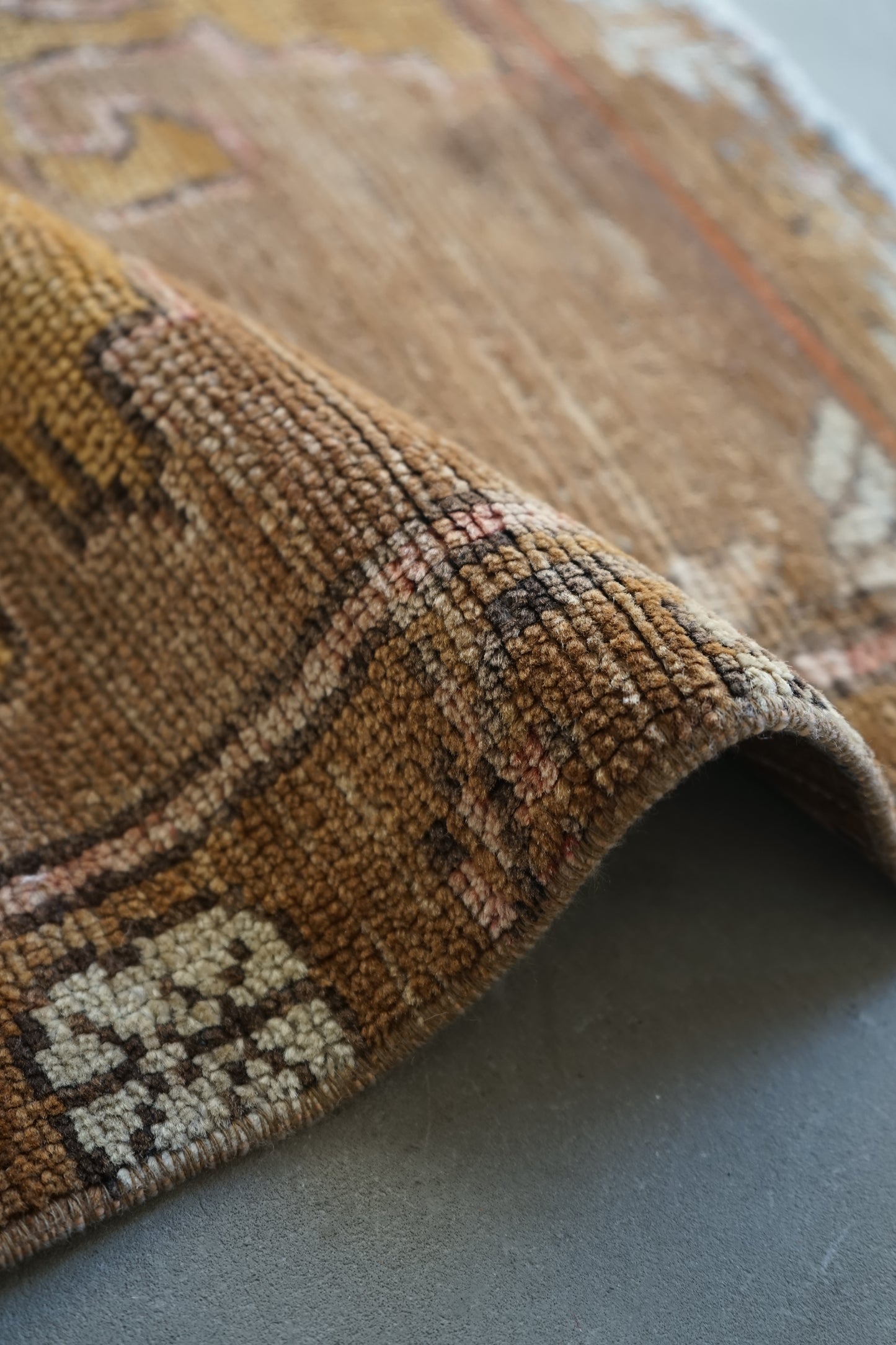 TURKEY OLD OUSHAK SALMON PINK 1970年代 286 × 162 cm No.TR25197