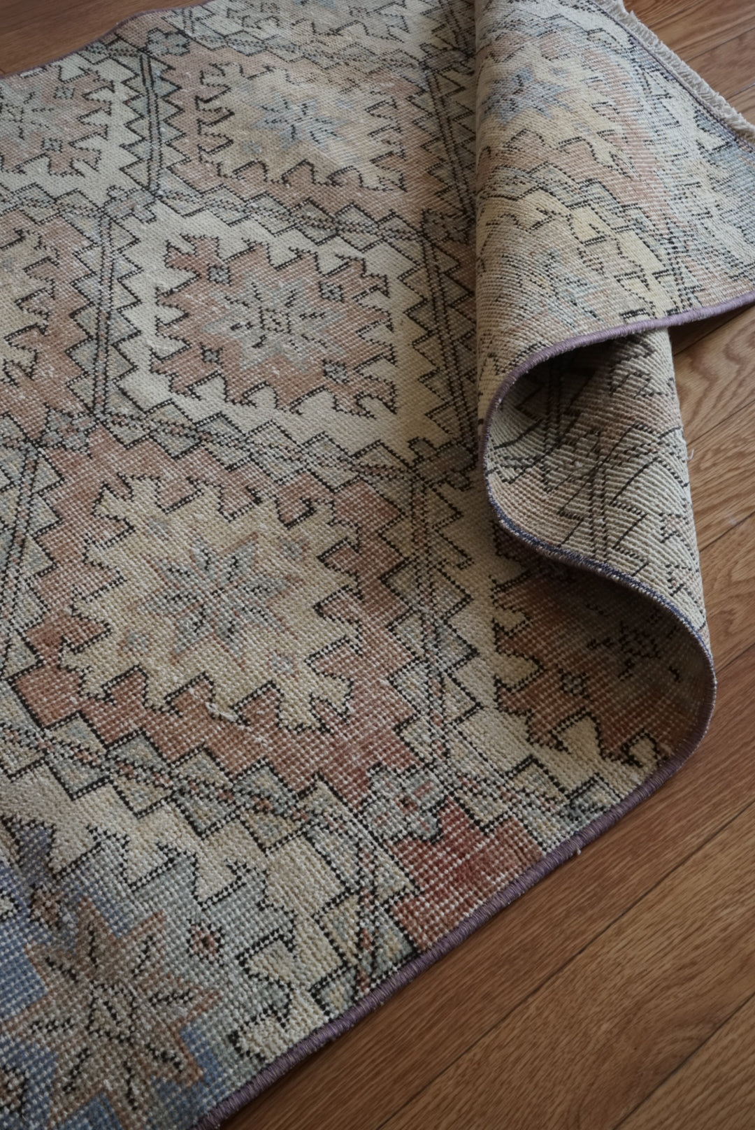 Türkiye Old Isparta Runner Beige , Blue Mix 1970年代 229 × 98 cm No.TR25471