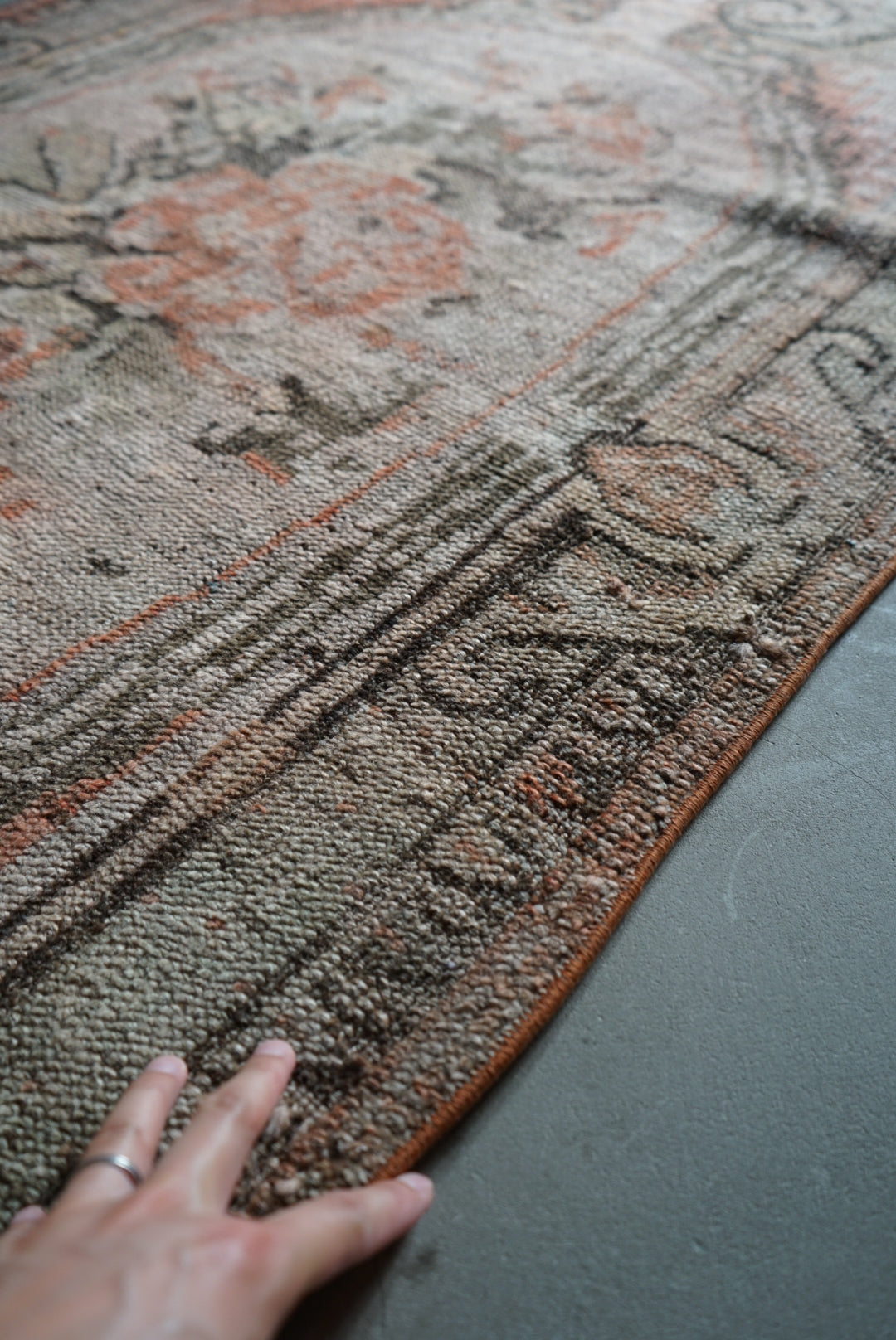 TURKEY OLD ISPARTA ROSE FLOWER 1950-1960年代 161 × 107.5 cm No.TR25129