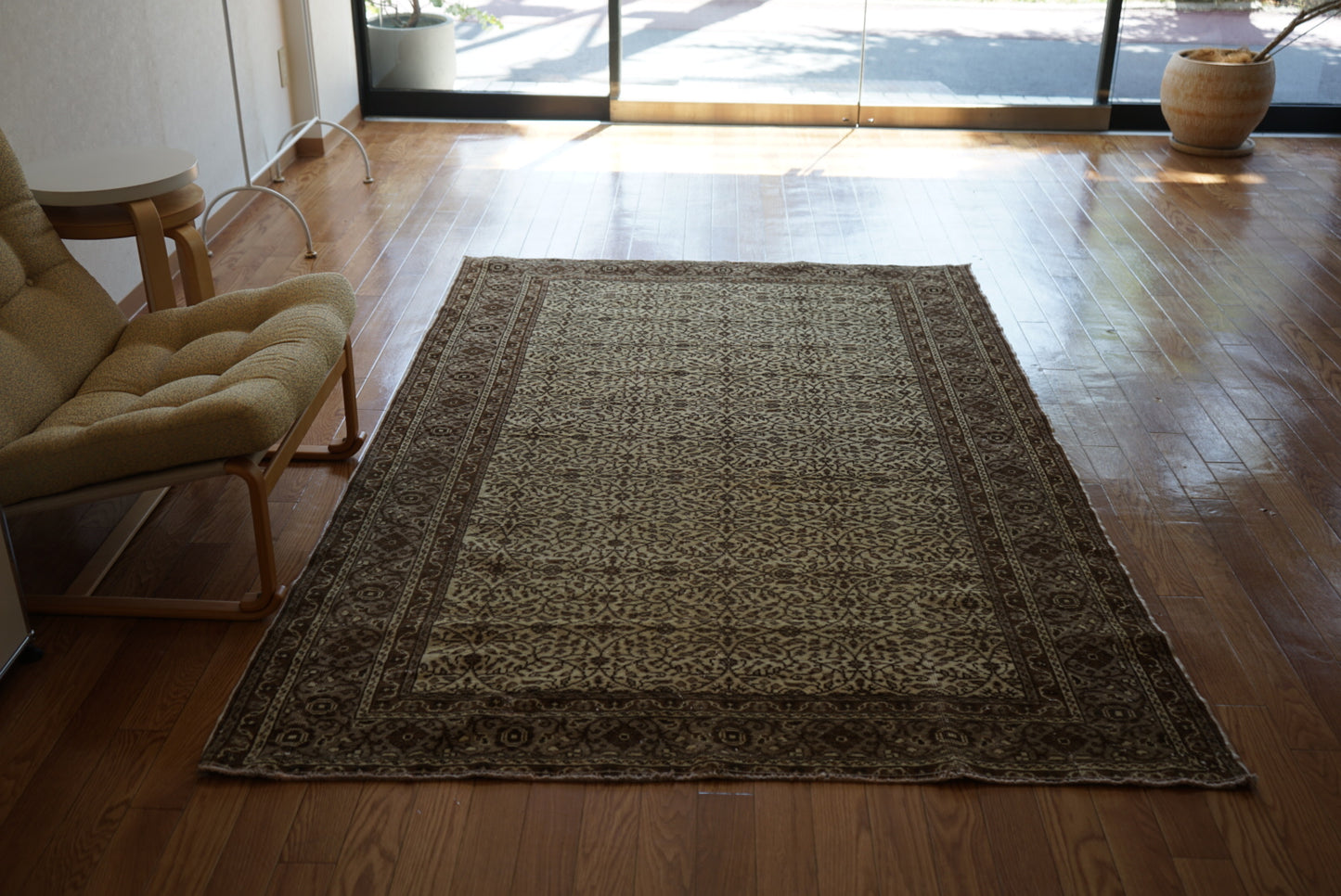 Türkiye Old Kayseri Beige , Brown Flower 1970年代 210 × 142 cm No.TR25388