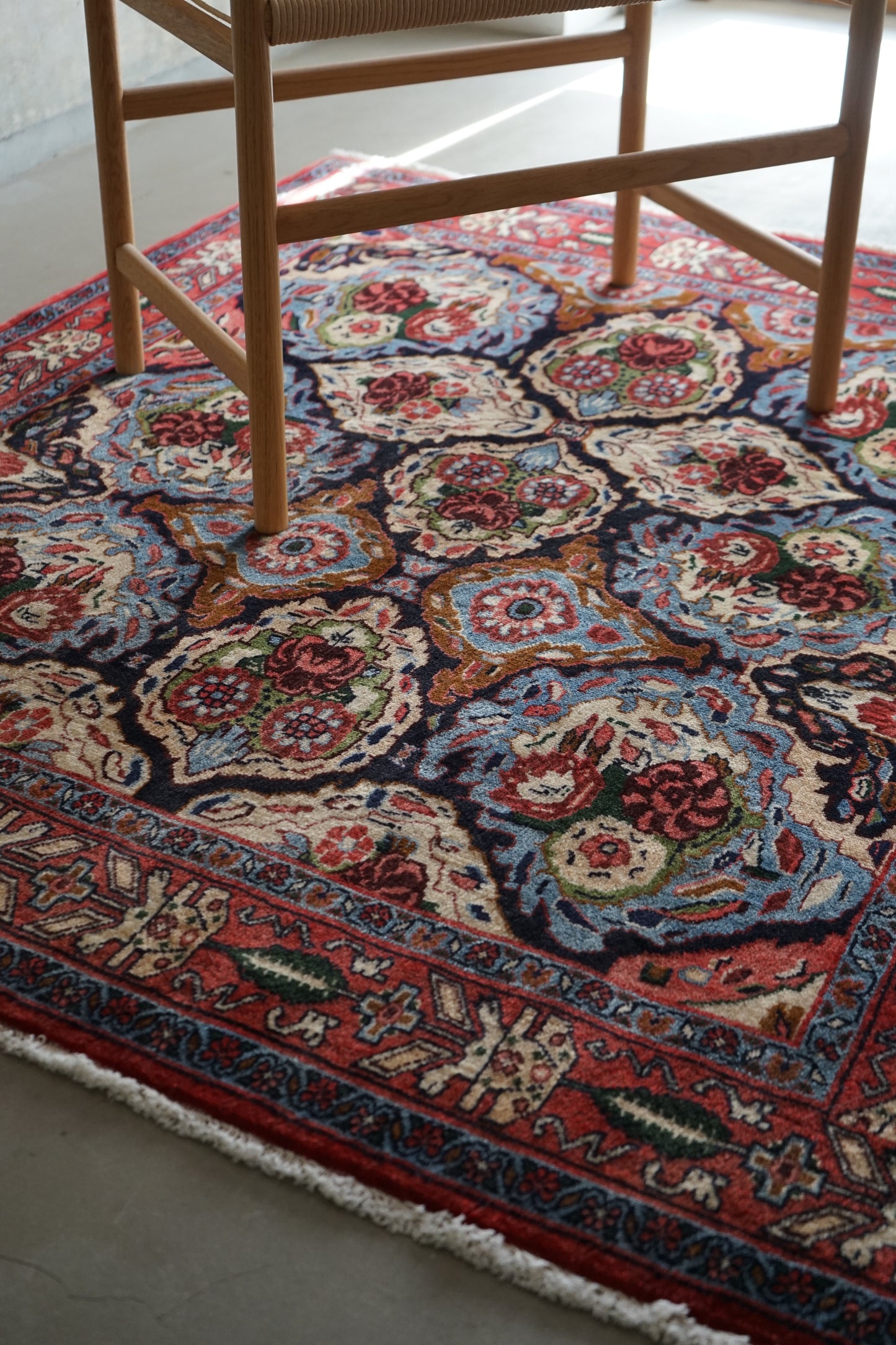 IRAN ANTIQUE BIJAR SANANDAJI MILZA ALI 1920年代 150 × 127 cm