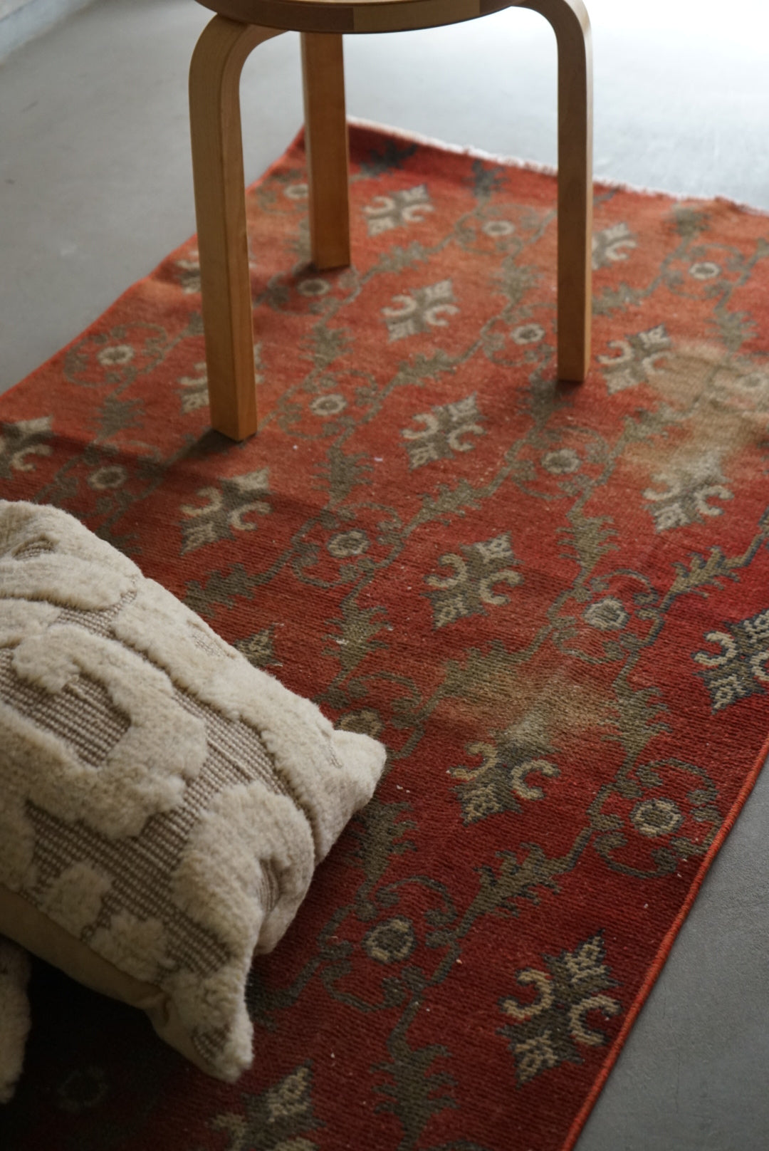 TURKEY OLD ISPARTA BLOOD ORANGE 1970年代 172 × 86 cm No.TR25150