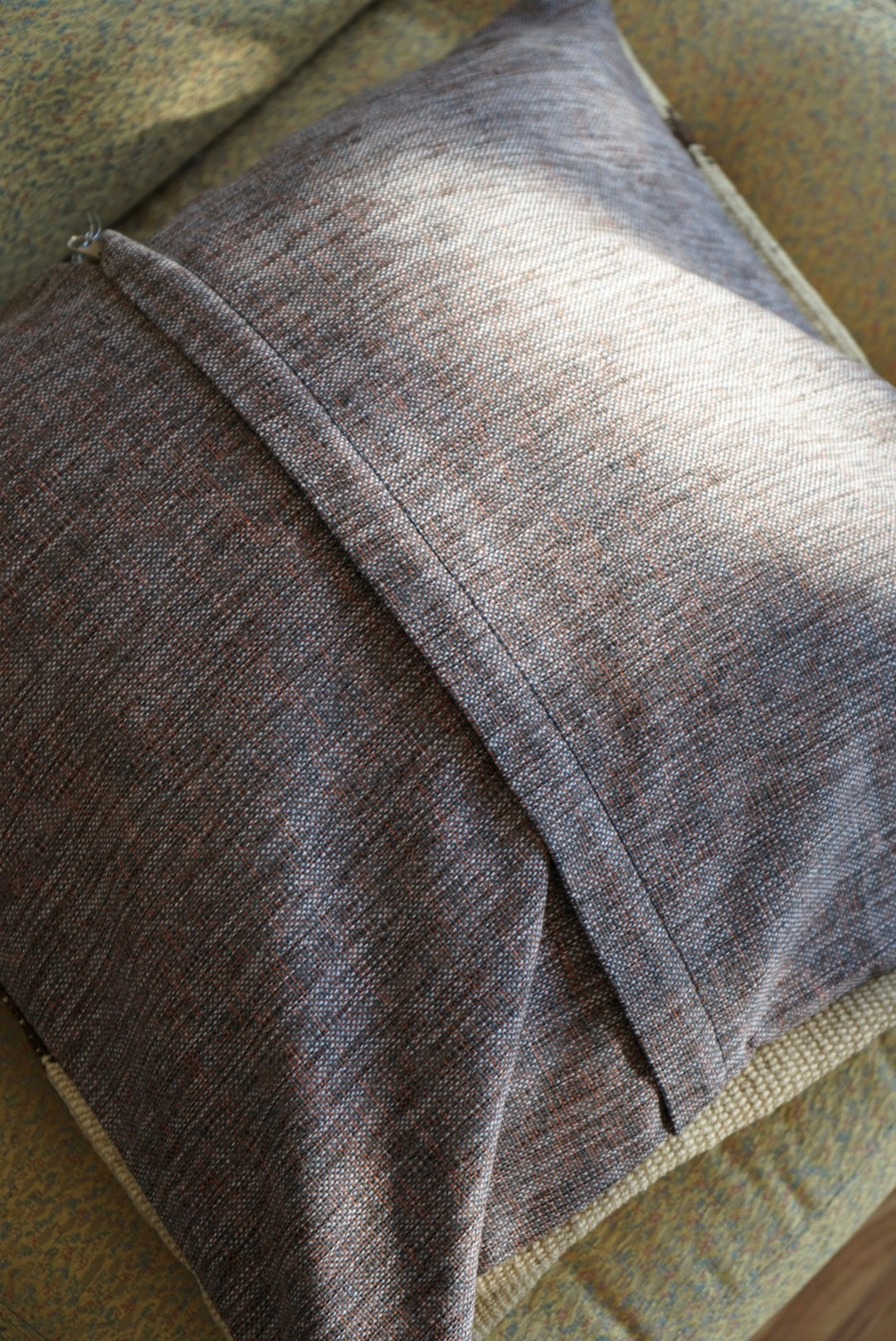 Türkiye Old Kilim Cushion Cover Brown , Beige Stripe Design 44 × 46 cm No.TR25558 / 送料無料・羊毛手織りキリム