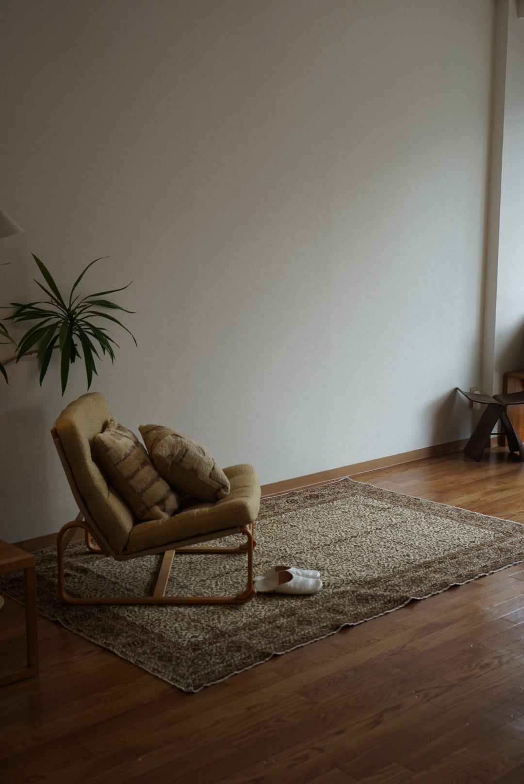 Türkiye Old Kayseri Beige , Brown Flower 1970年代 210 × 142 cm No.TR25388
