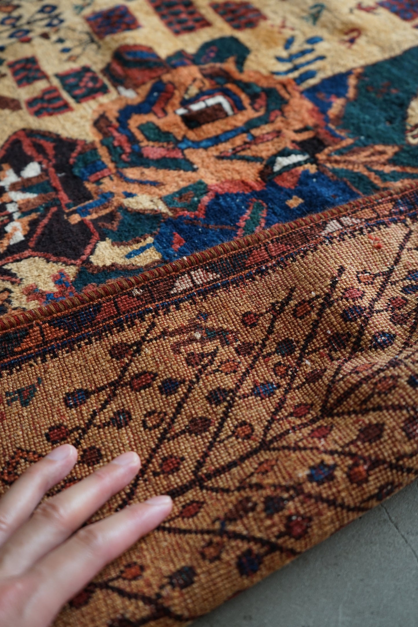 店頭販売 IRAN ANTIQUE QASHQAI SHIRAZ NEYRIZ 1770年代 114 × 129 cm