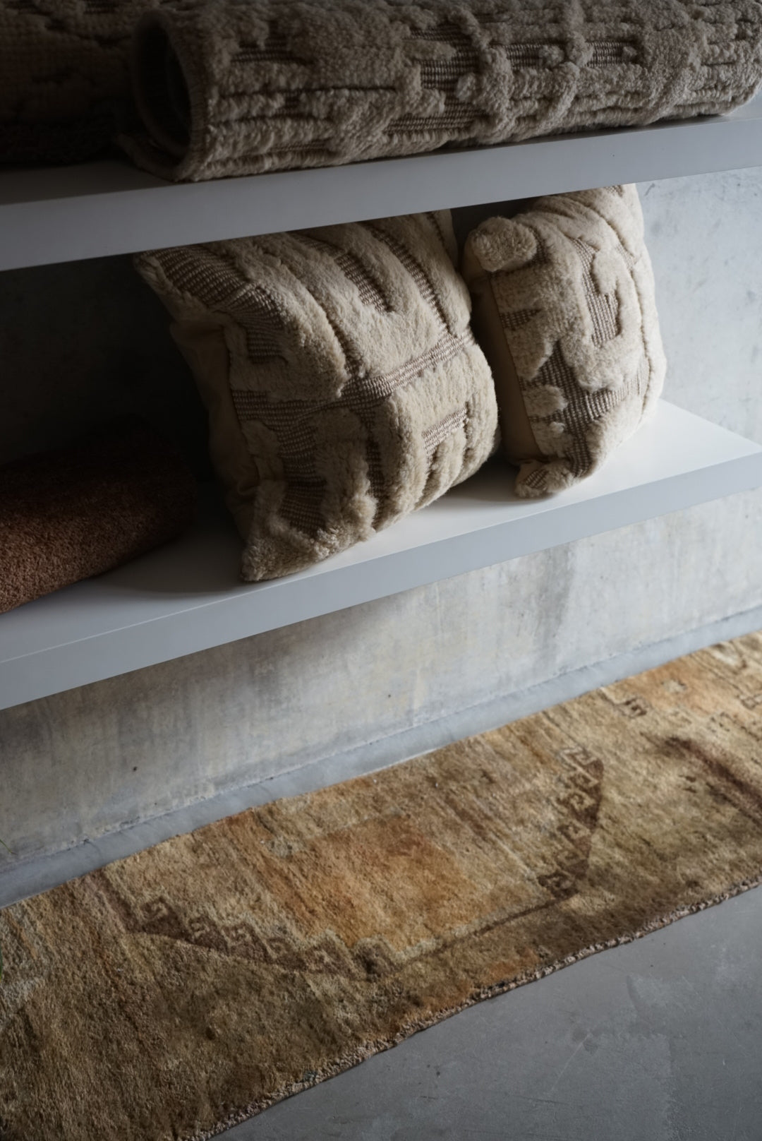 Türkiye Old Oushak Beige Fragment Runner  1970年代  152 × 42 cm No.TR25239