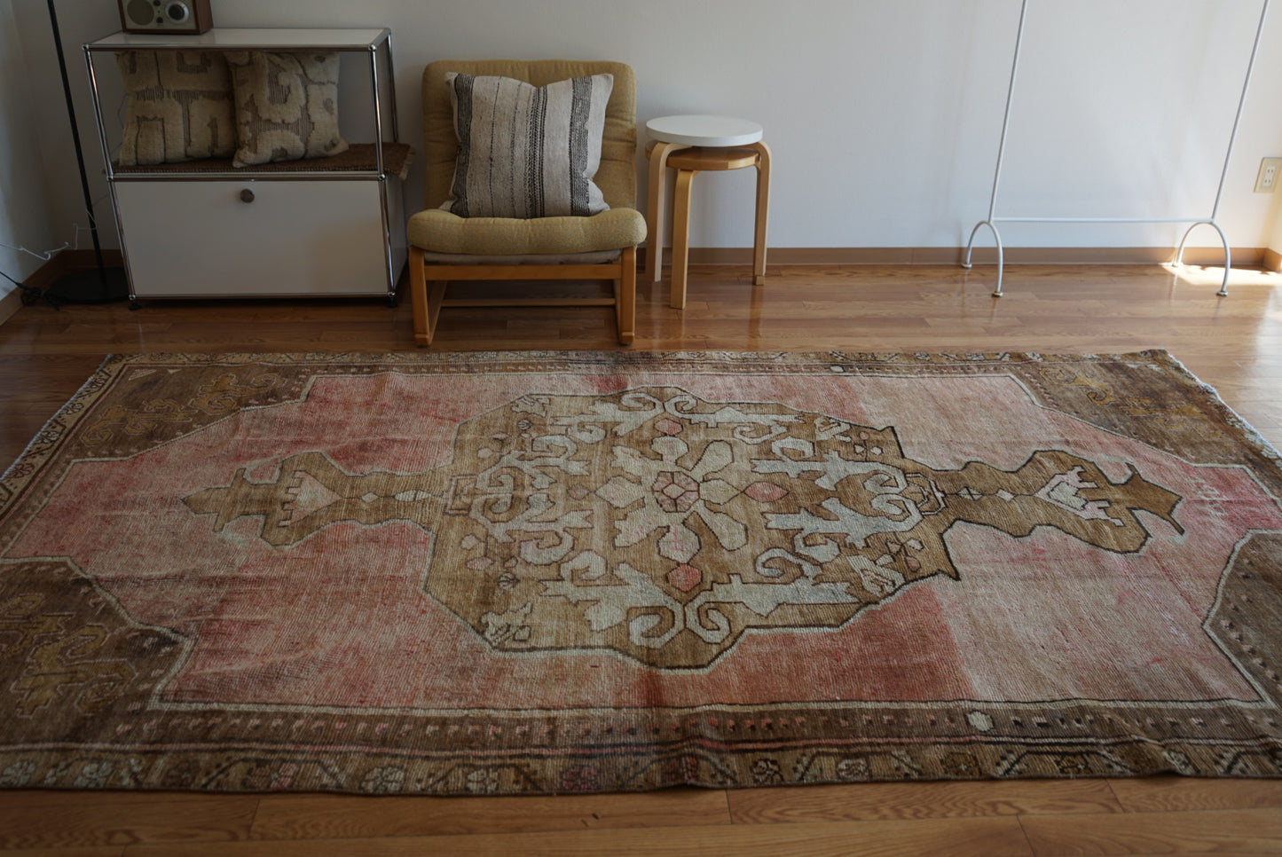 TURKEY OLD OUSHAK SALMON PINK 1970年代 286 × 162 cm No.TR25197