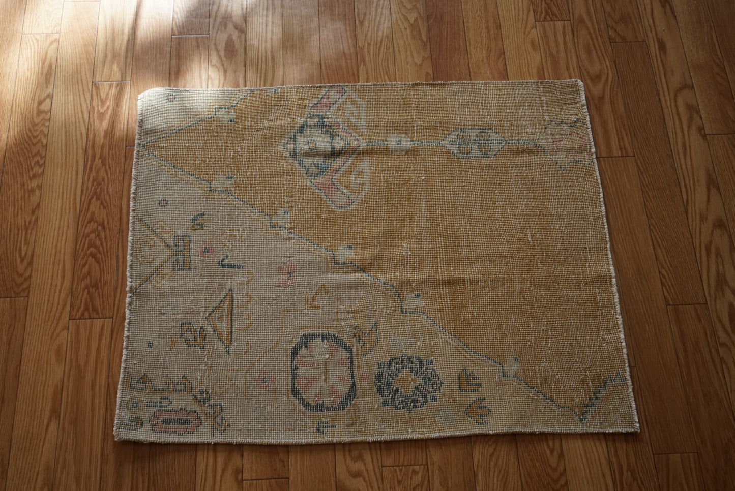 Türkiye Old Oushak Beige , Brass 1970年代 85 × 70 cm No.TR25479 / 国内送料無料