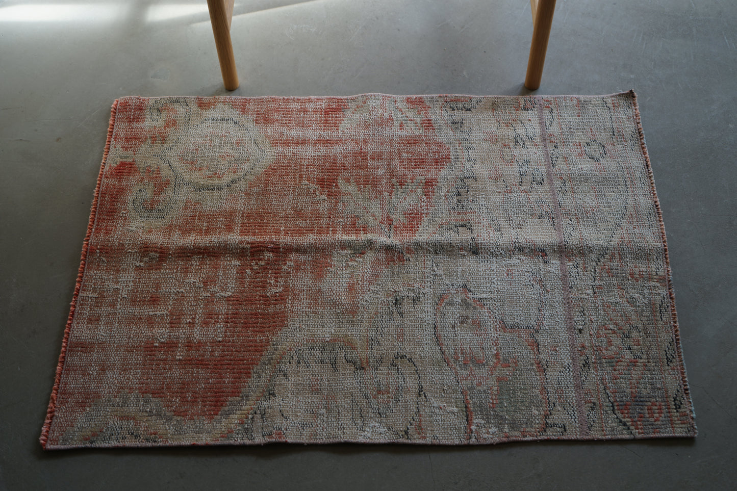 TURKEY VINTAGE SMALL RUG RED FLORAL 97 × 69 cm No.TR25183