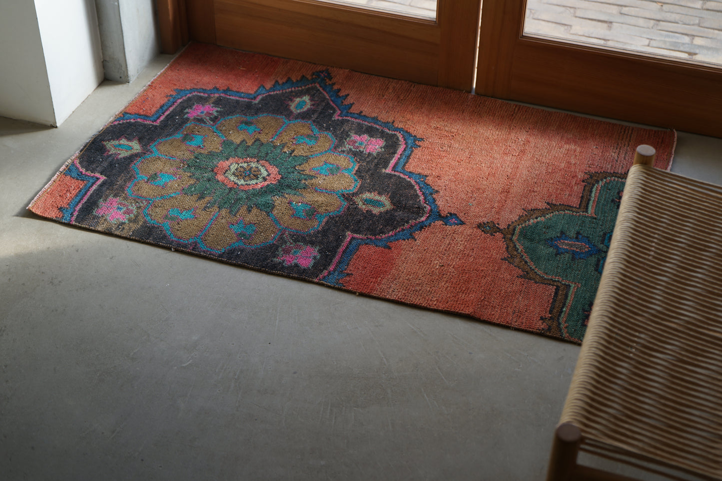 TURKEY OLD RUBY RED FLOWER SMALL SIZE 1970年代 116 × 71 cm No.TR25217