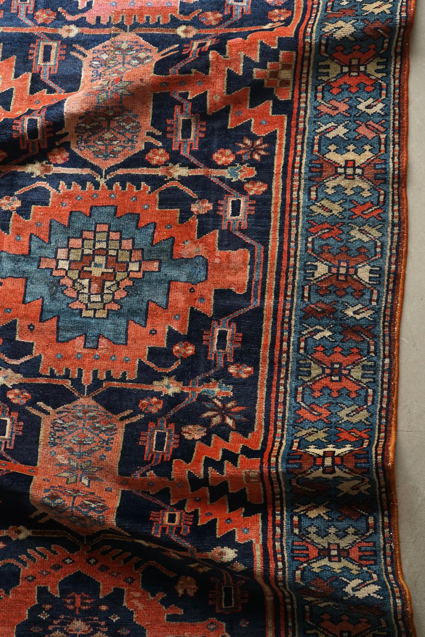 店頭販売 IRAN ANTIQUE BAKHTIARI 1820-1840年代 151 × 101 cm