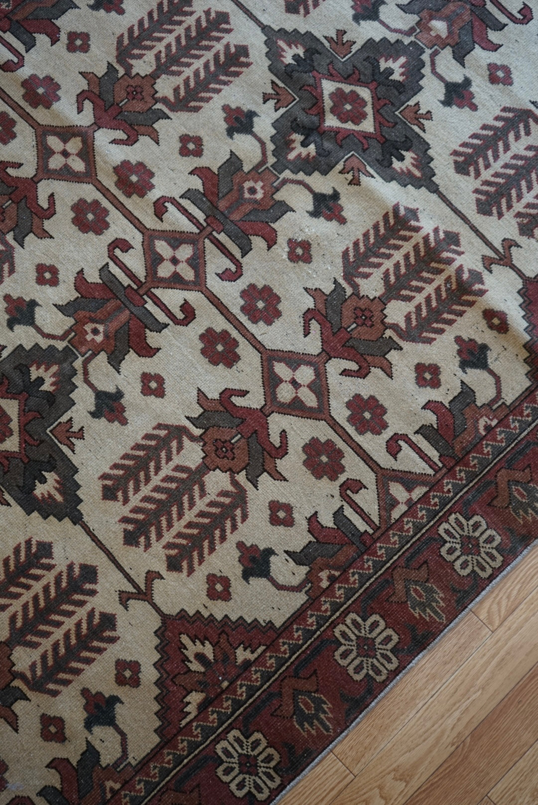 店頭販売 Türkiye Old Oushak Beige , Brown , Green 1970年代 164.5 × 143.5 cm No.TR25429