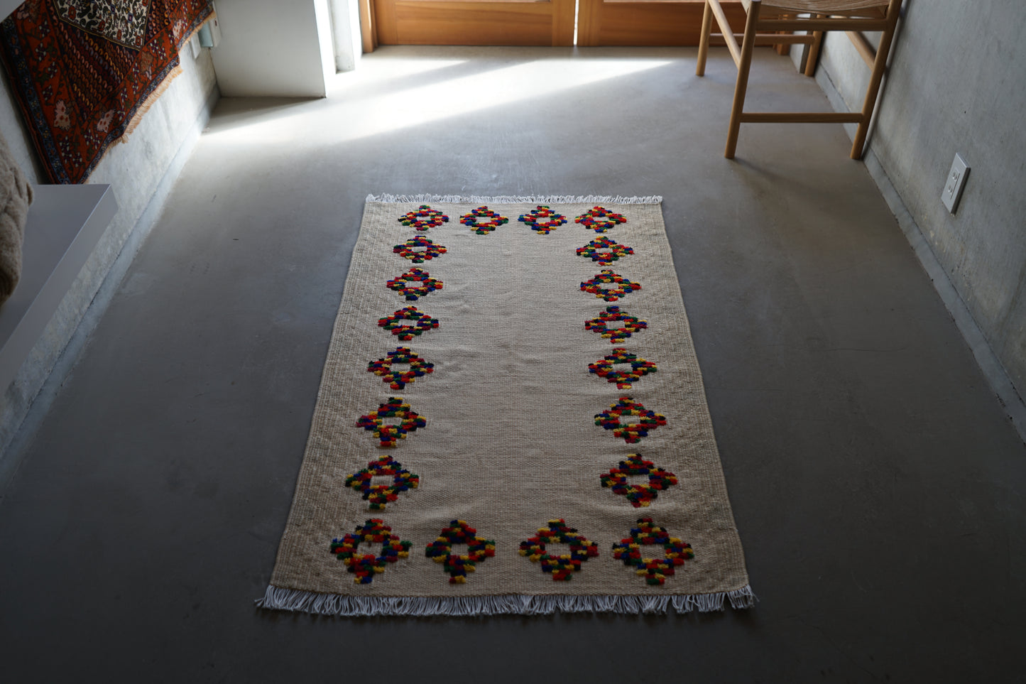 TURKEY VINTAGE KILIM DOT FLOWER 1980年代 125 × 80 cm No.TR25195