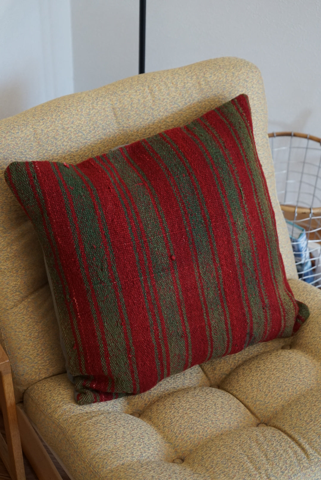Türkiye Old Kilim Cushion Cover Green , Red Stripe Design 50 × 50 cm No.TR25556 / 送料無料・羊毛手織りキリム