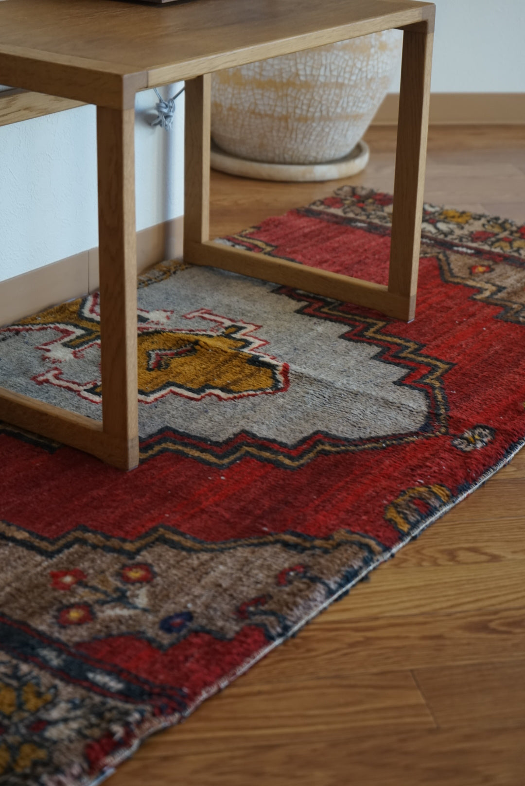Türkiye Old Isparta Medallion Red , BlueGlay 1970年代 138 × 63 cm No.TR25286