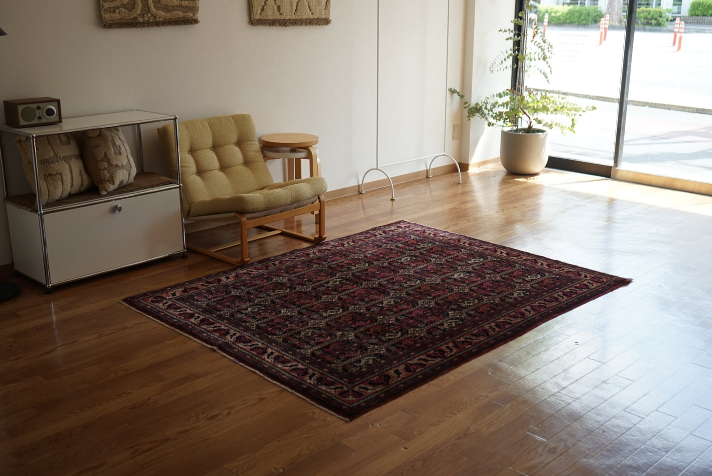 Afghanistan Vintage Turkmen Black , Rose Finequality 1990年代 192 × 151 cm No.AF2522
