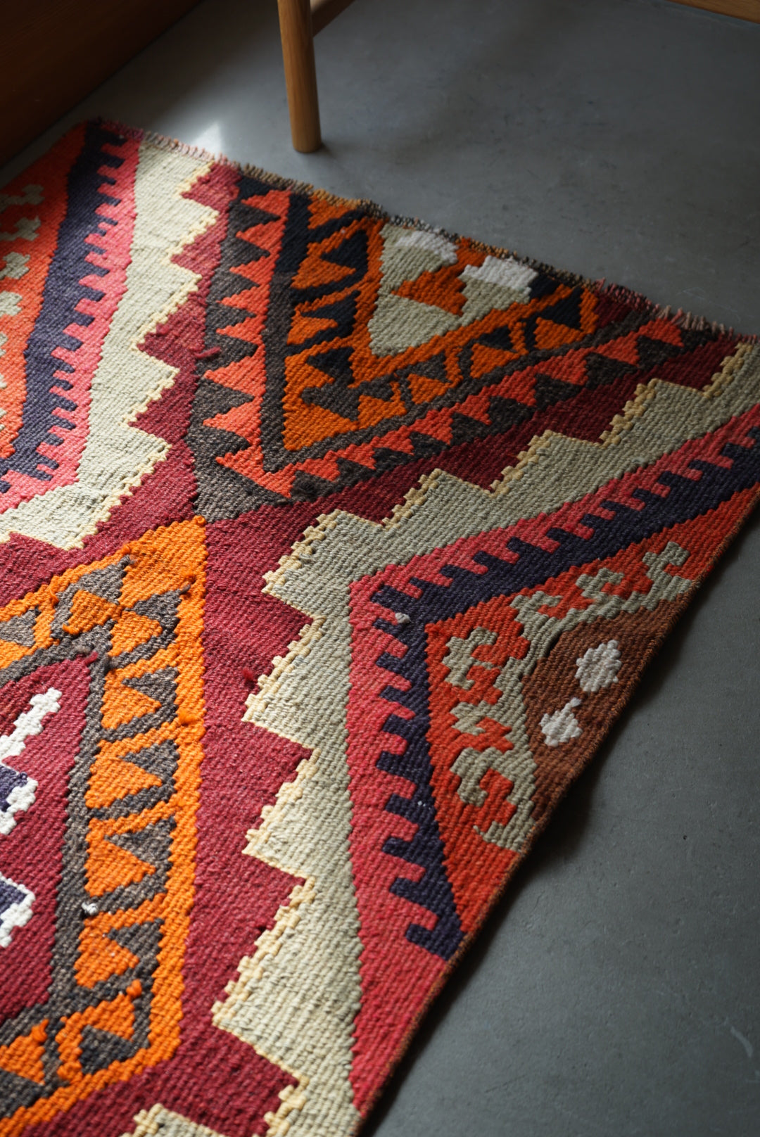 Türkiye Old Kilim Mix Color 98 × 79 cm No.TR25308