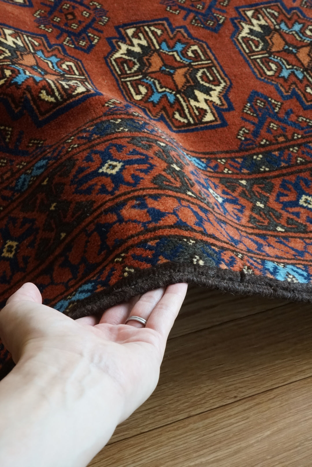 Türkiye Old Turkmen 1950年代 189 × 114 cm No.TR25249 / 国内送料無料・羊毛手織り絨毯