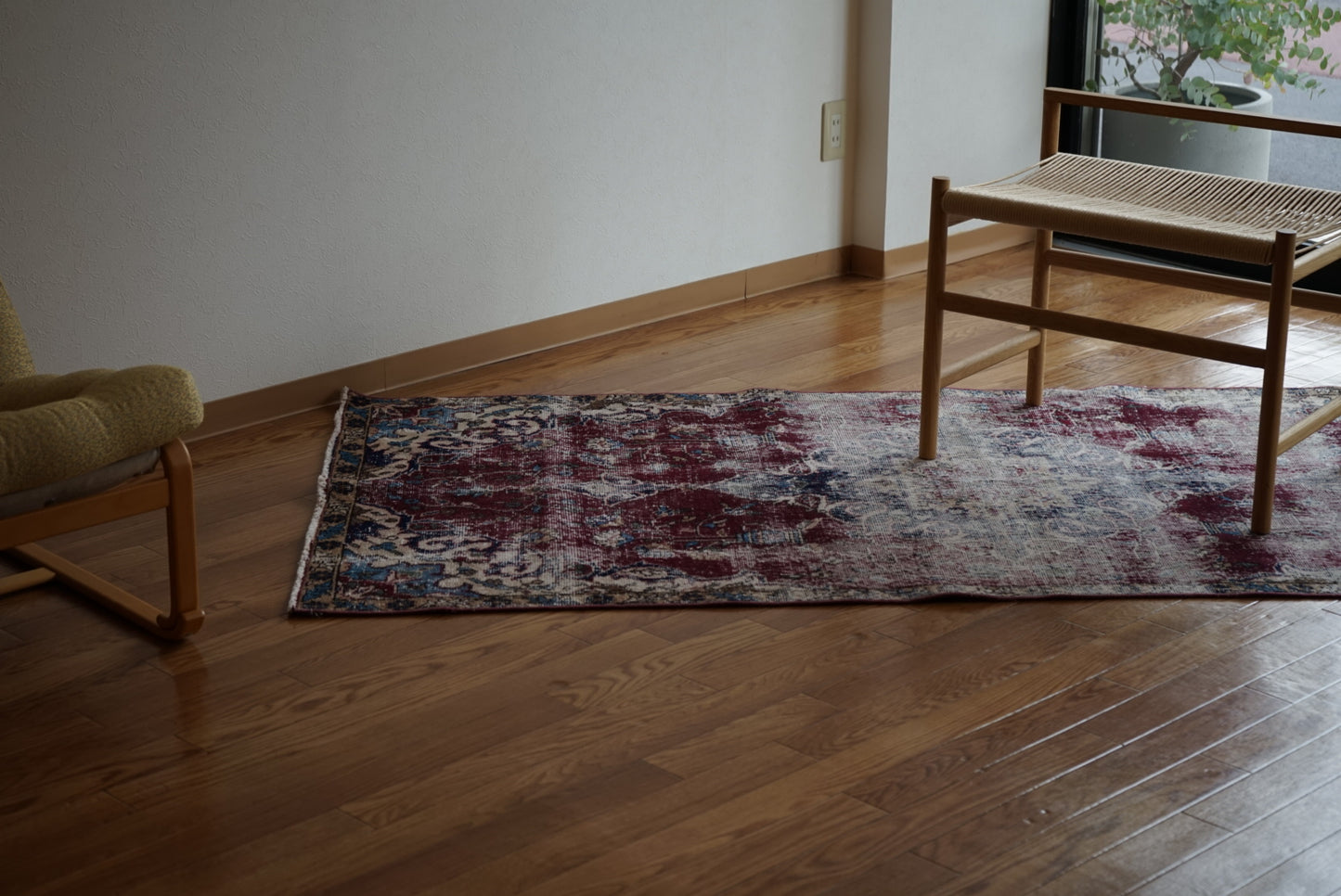 Türkiye Old Isparta Wine Red 1970年代 202 × 99 cm No.TR25254