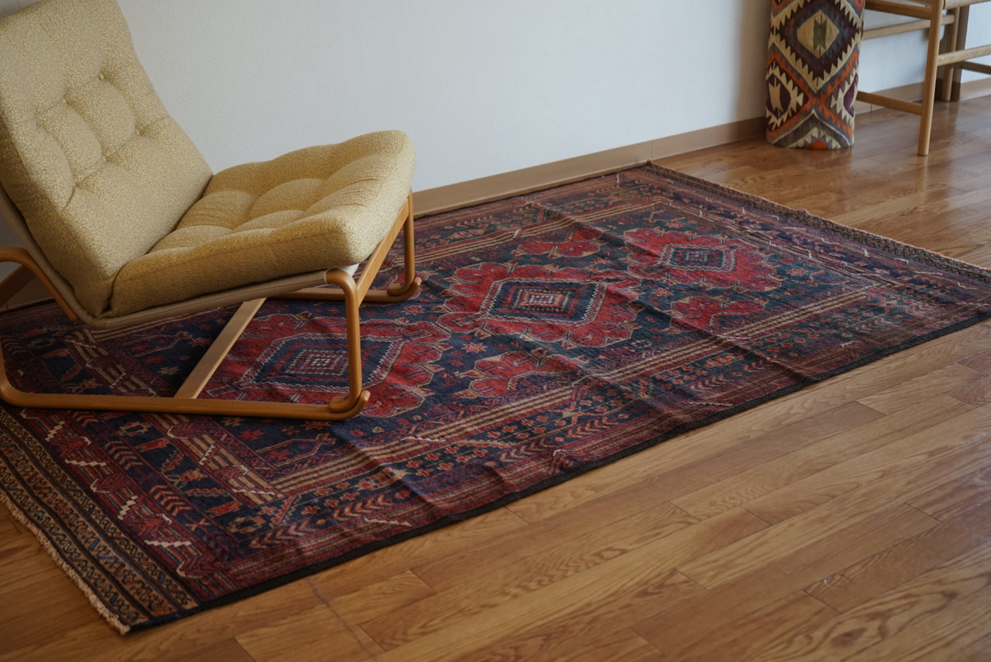 Afghanistan Vintage Baluch Navy Tribal Design 1980年代 208 × 130 cm No.AF2525