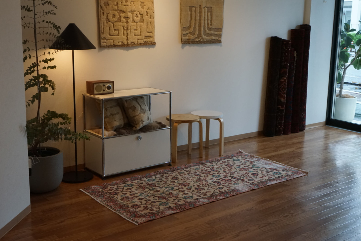 Türkiye Old Isparta Beige , Rose Pink , Emerald Green Floral 1970年代 194 × 92 cm No.TR25451