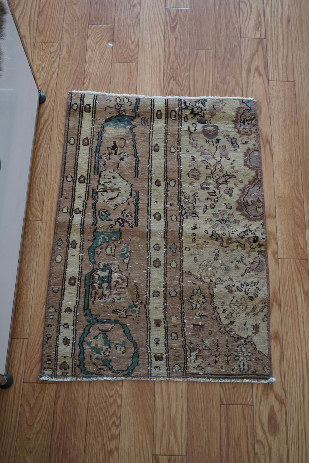 Türkiye Old Oushak Beige , Green Classical Design 1970年代 75 × 53 cm No.TR25468