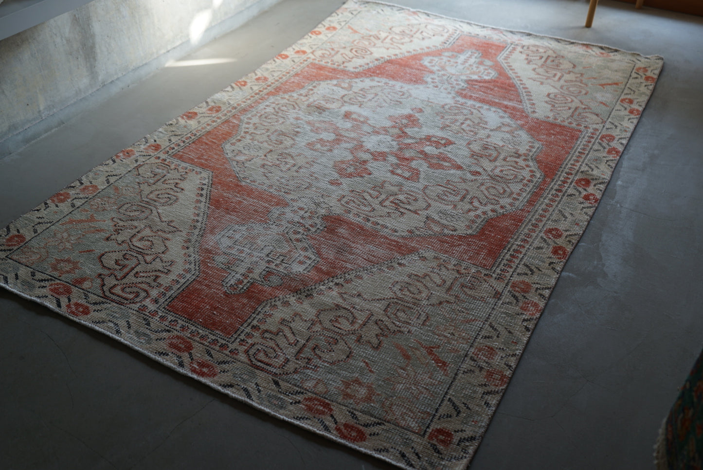 Türkiye Old Avanos Orange , Sage green 1970年代 214 × 132 cm No.TR25262