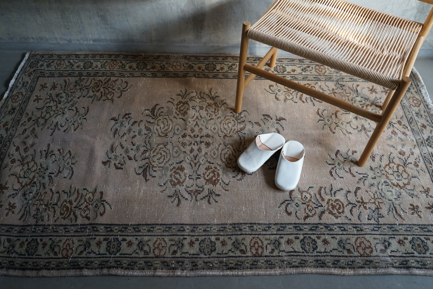 Türkiye Old Isparta Floral Rich Color Beige, Olive 1970年代 195 × 113 cm No.TR25259