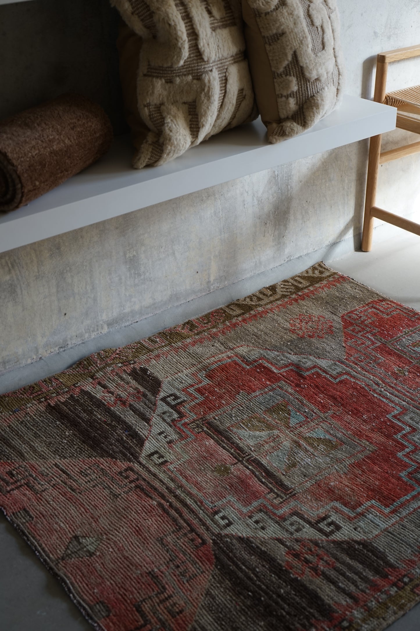 TURKEY VINTAGE SMALL RUG ANATORIA 114 × 94 cm No.TR25186