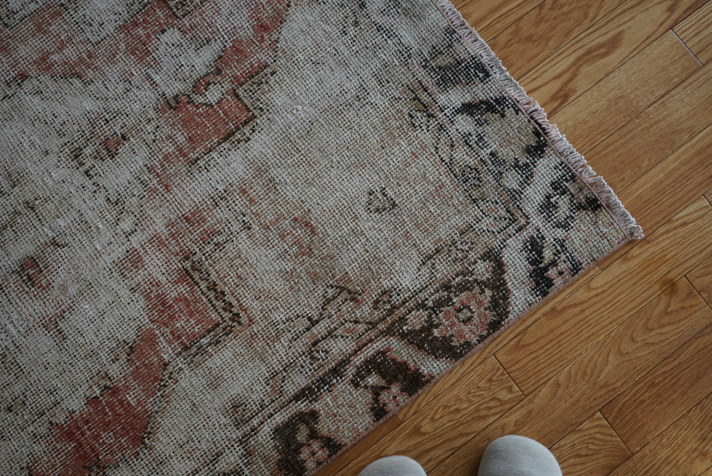 Türkiye Old Isparta Brown, CoralPink 1970年代 199 × 123 cm No.TR25277