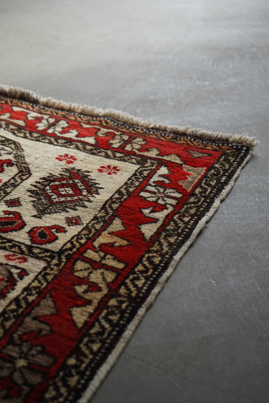 Türkiye Old Anatolia Kid's Prayer rug "Armond" 1960年代 92 × 78 cm No.TR25322