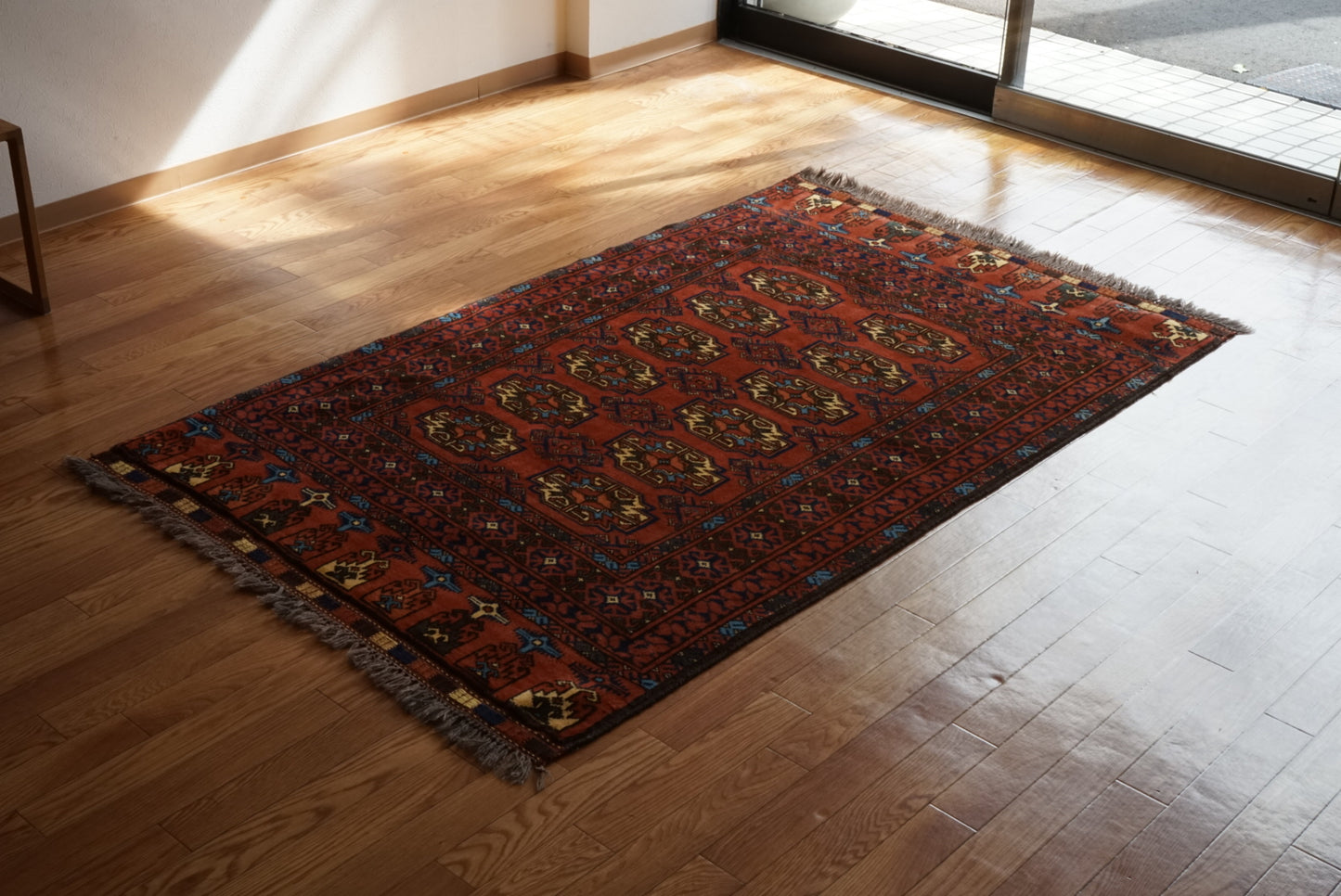 Türkiye Old Turkmen 1950年代 189 × 114 cm No.TR25249 / 国内送料無料・羊毛手織り絨毯
