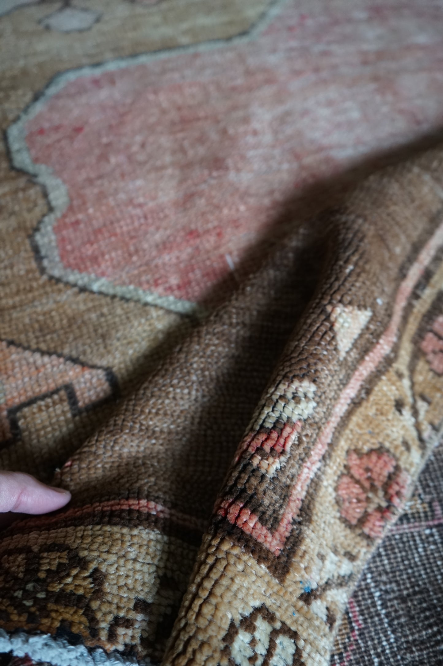 TURKEY OLD OUSHAK SALMON PINK 1970年代 286 × 162 cm No.TR25197