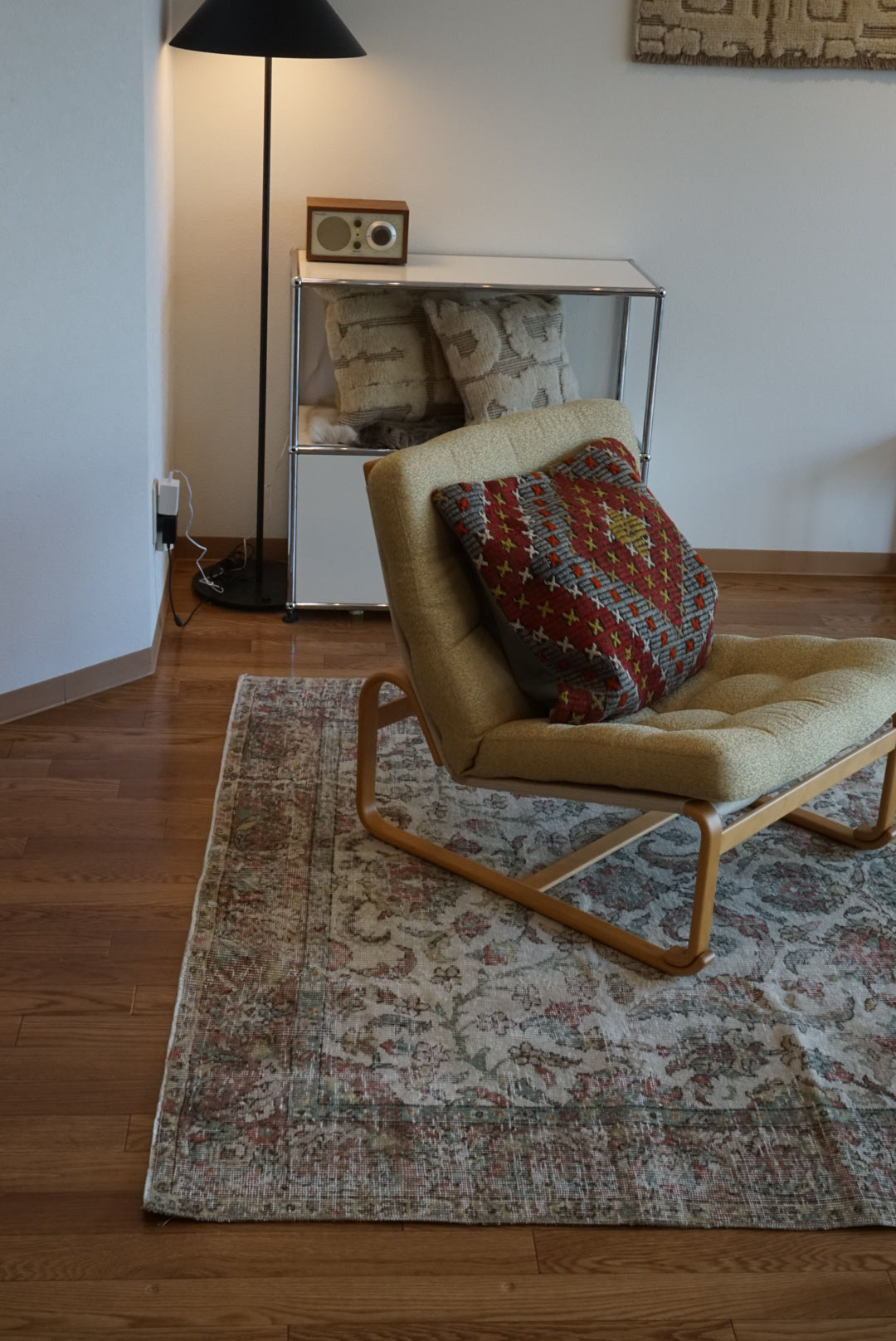 Türkiye Old Isparta Medallion Beige , Green , Rose Red 1960年代 231 × 165 cm No.TR25477 / 国内送料無料